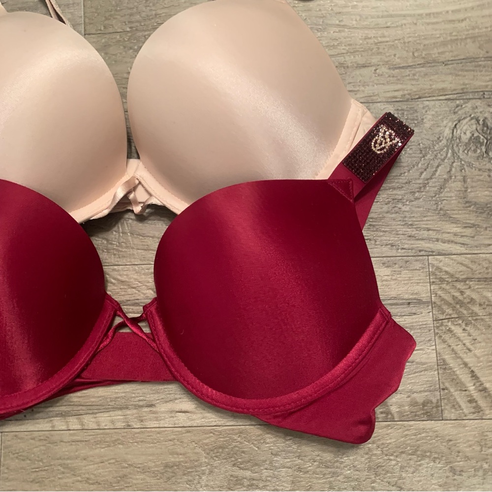 Victoria Secret 2 Satin Bombshell Plunge Bras Rhinestone Logo Strap - Picture 2 of 15